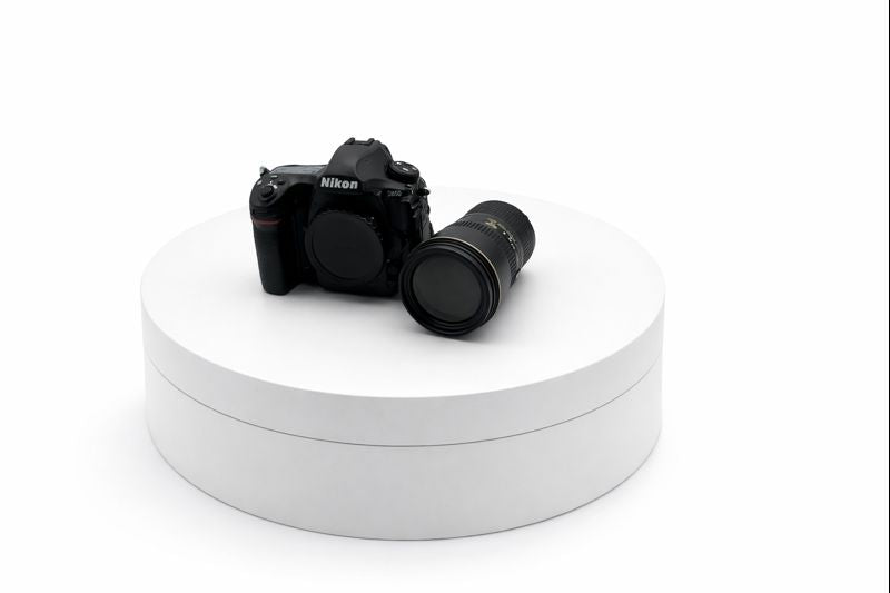 Mini nikon gacha figure